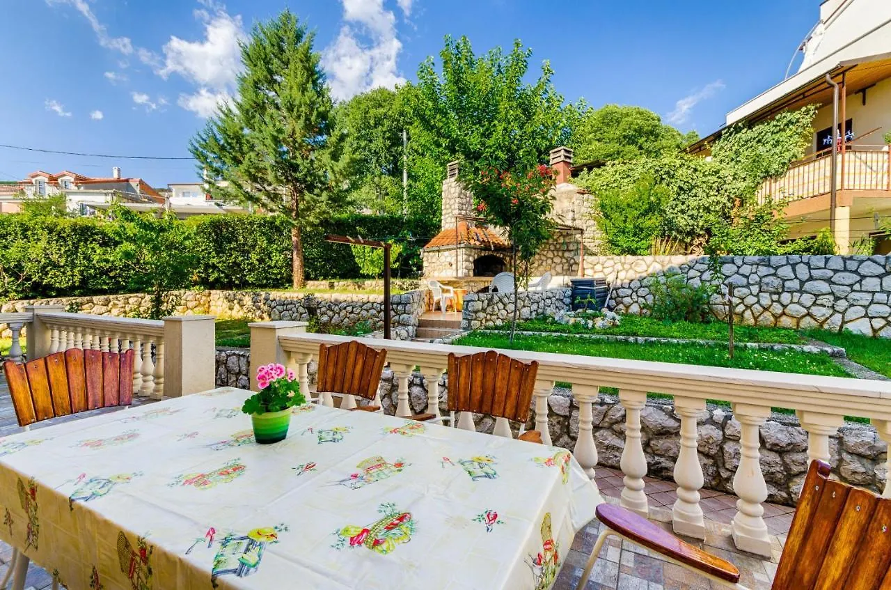 Andelko Apartment Dramalj
