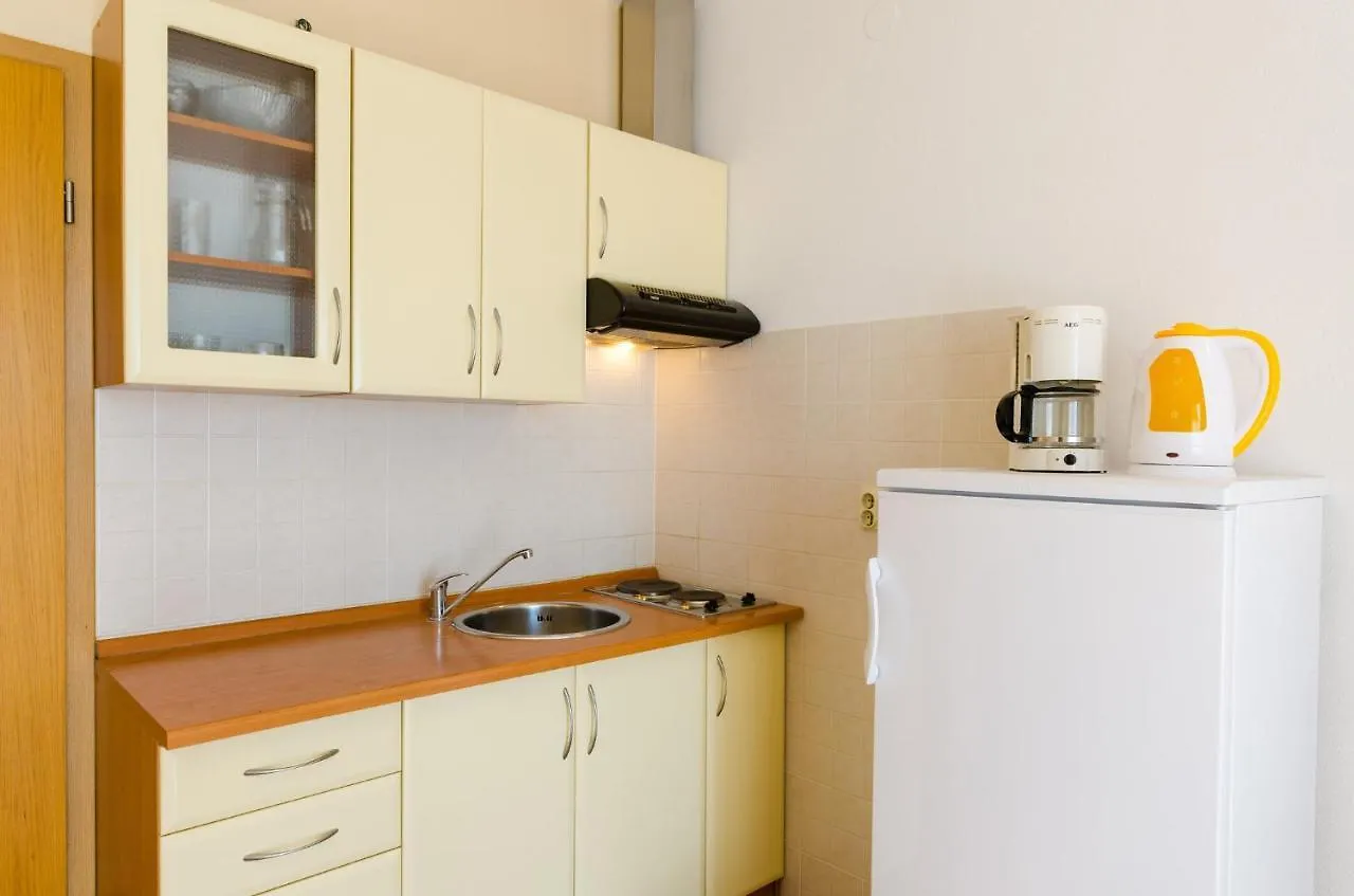 Andelko Apartment Dramalj
