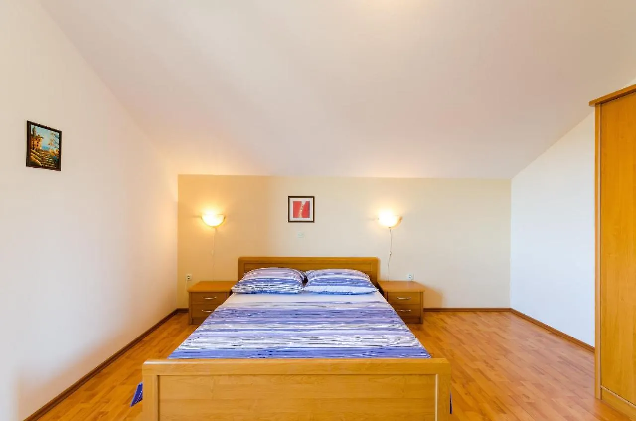 Andelko Apartment Dramalj
