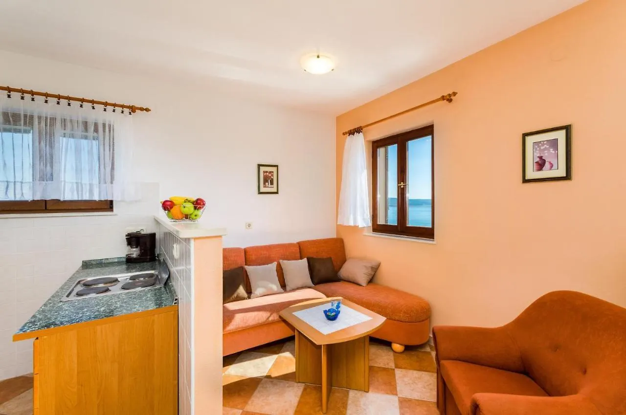 Andelko Apartment Dramalj